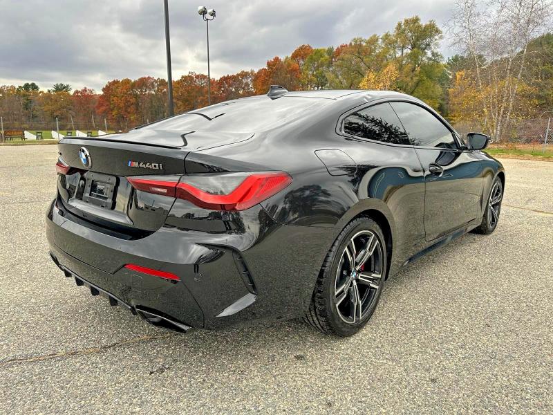 BMW M4 2021 VIN WBA13AR09MCF20741