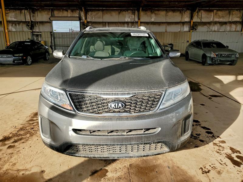 Фото 5 - KIA SORENTO