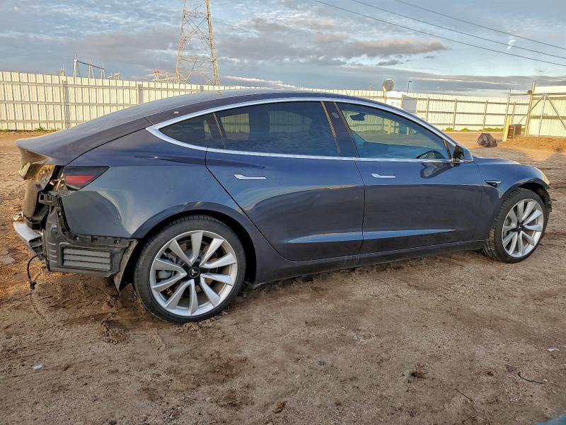 Фото 3 - TESLA MODEL 3