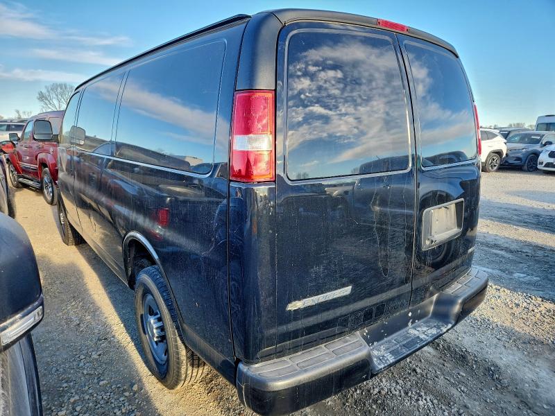 Фото 2 - CHEVROLET EXPRESS