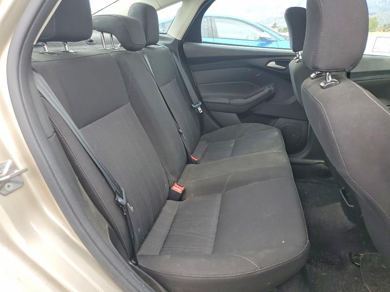 Фото 10 - FORD FOCUS