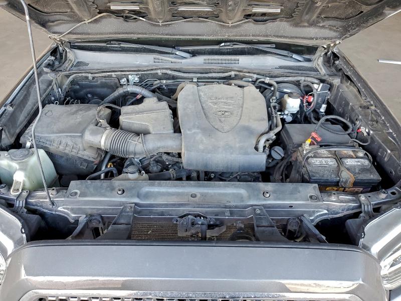 Фото 11 - TOYOTA TACOMA