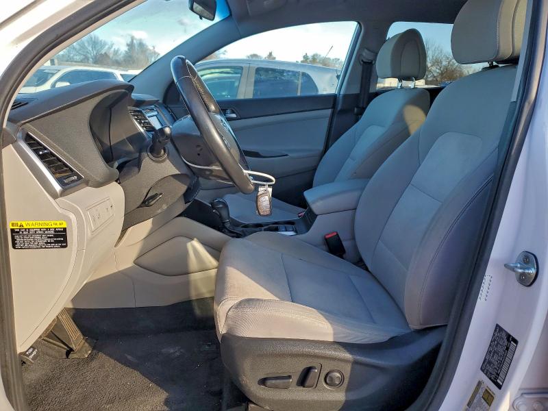 Фото 7 - HYUNDAI TUCSON