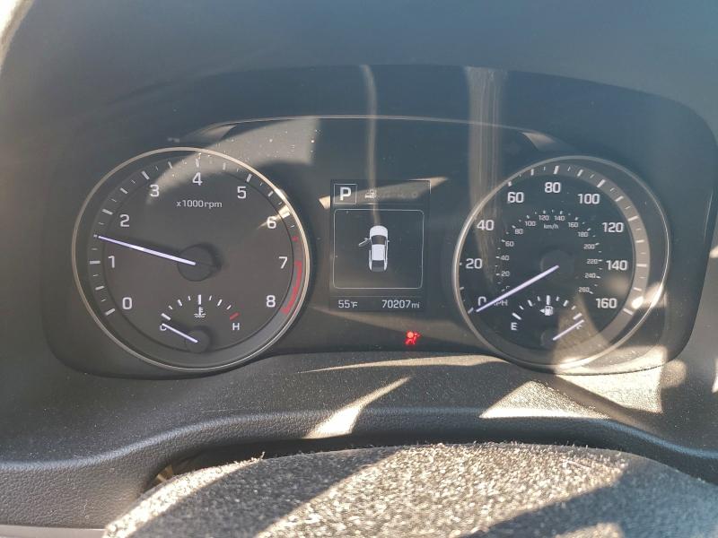 Фото 9 - HYUNDAI ELANTRA