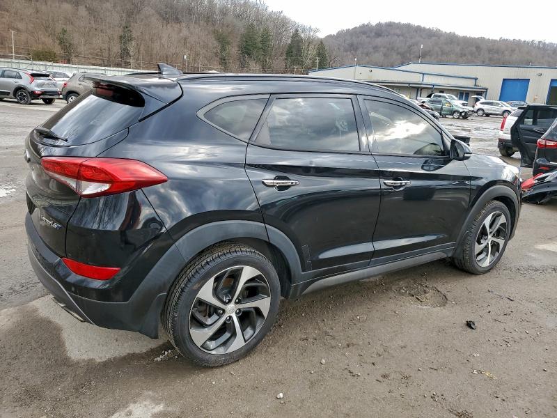 Фото 3 - HYUNDAI TUCSON