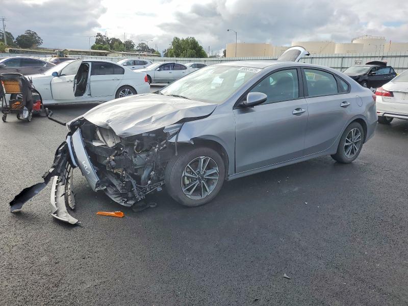 Фото 1 - KIA FORTE