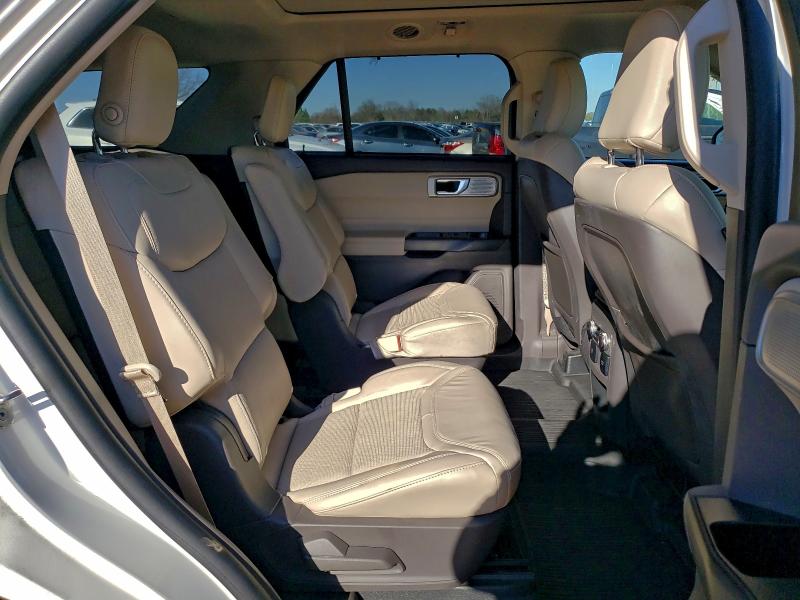 Фото 11 - FORD EXPLORER