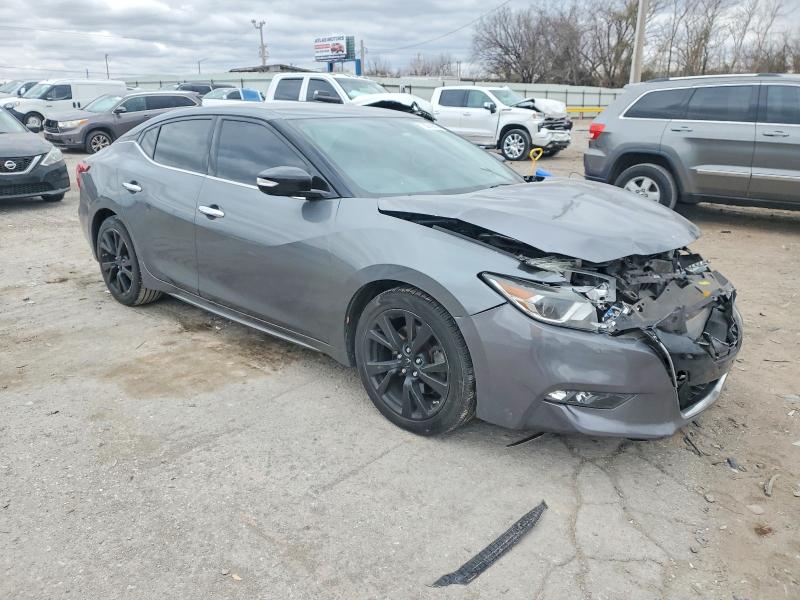 Фото 4 - NISSAN MAXIMA