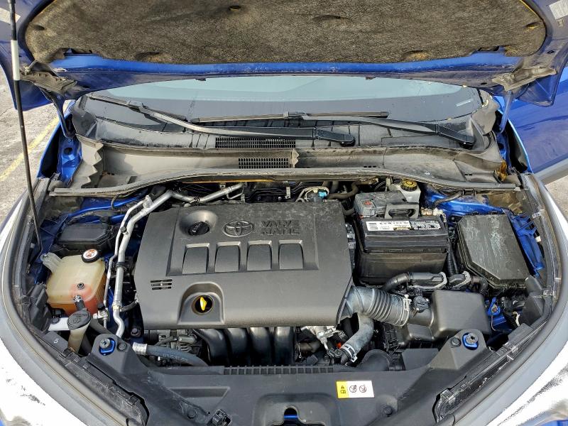 Фото 12 - TOYOTA C-HR