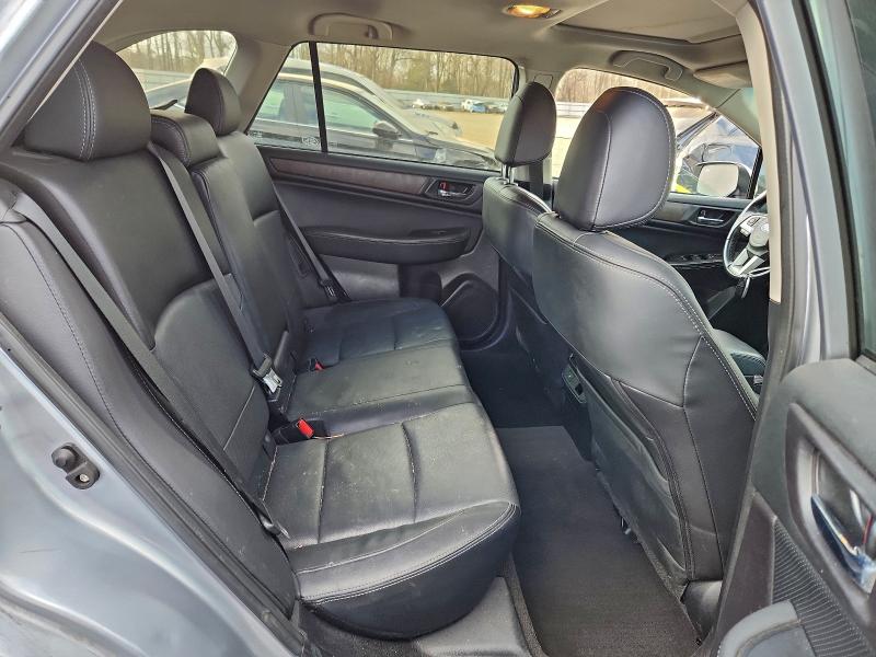 Фото 11 - SUBARU OUTBACK