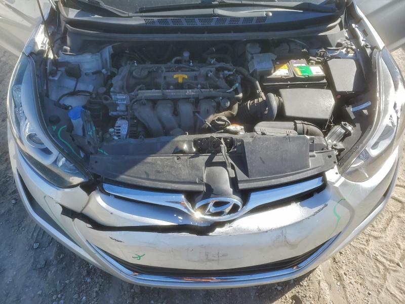 Фото 11 - HYUNDAI ELANTRA