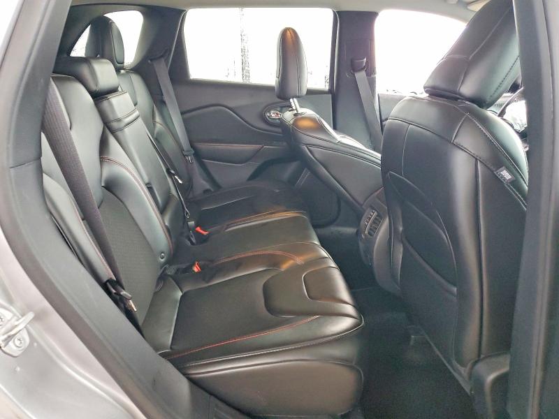 Фото 11 - JEEP CHEROKEE