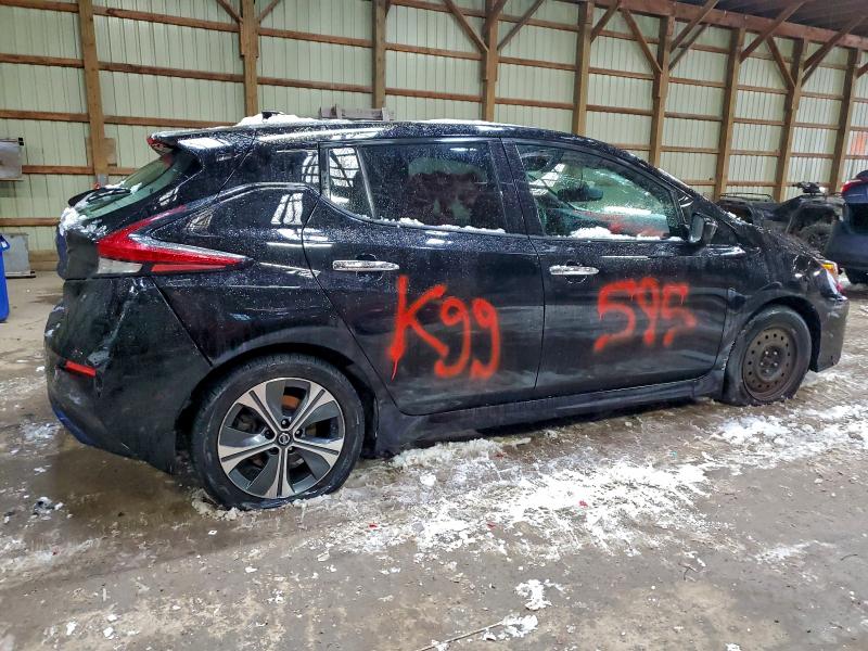 Фото 3 - NISSAN LEAF