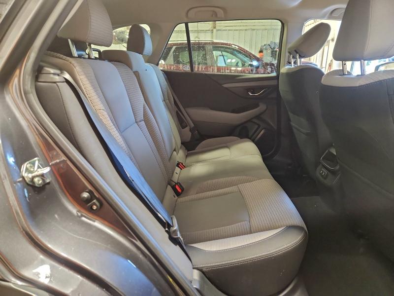 Фото 10 - SUBARU OUTBACK