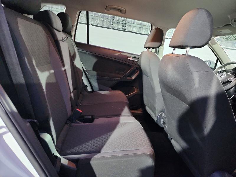 Фото 11 - VOLKSWAGEN TIGUAN