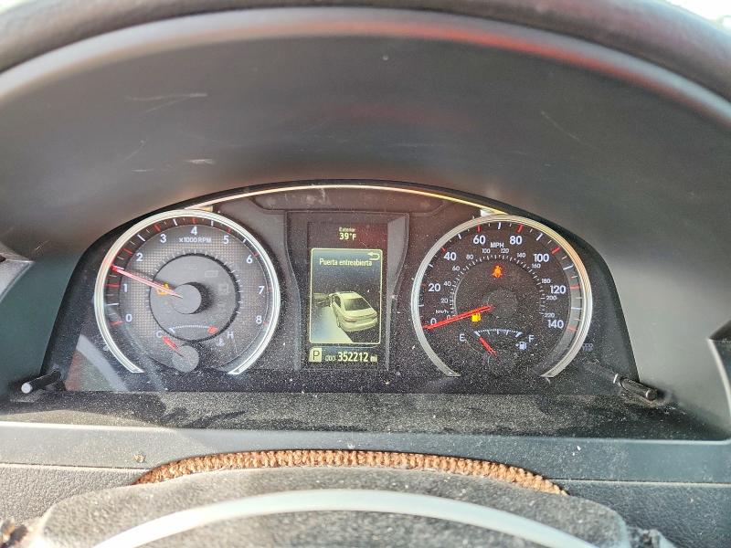 Фото 9 - TOYOTA CAMRY