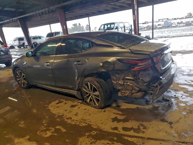 Фото 2 - NISSAN MAXIMA