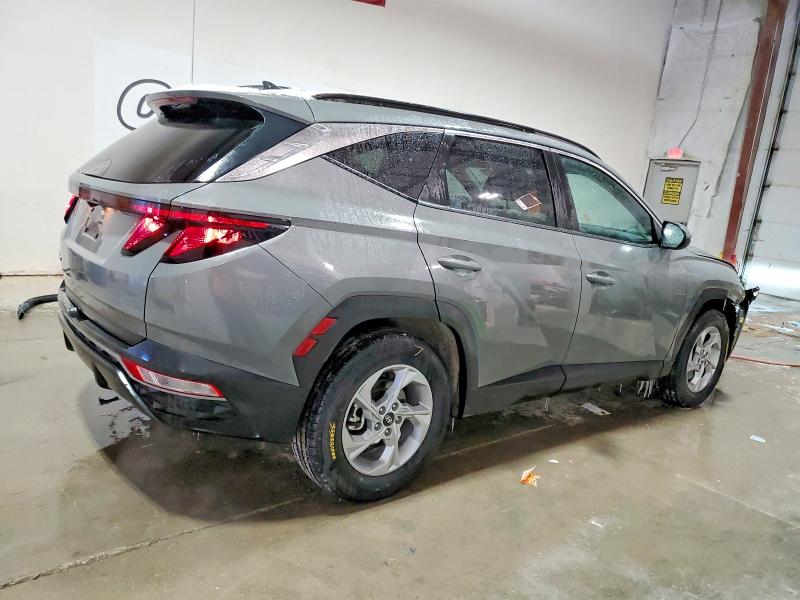 Фото 3 - HYUNDAI TUCSON