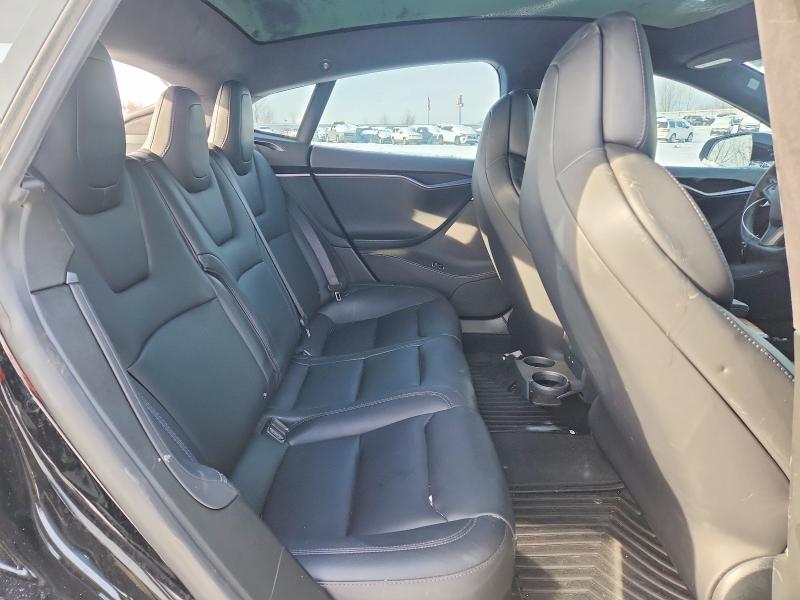 Фото 10 - TESLA MODEL S