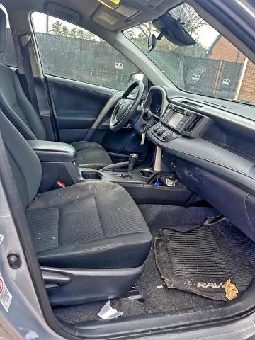 Фото 5 - TOYOTA RAV4