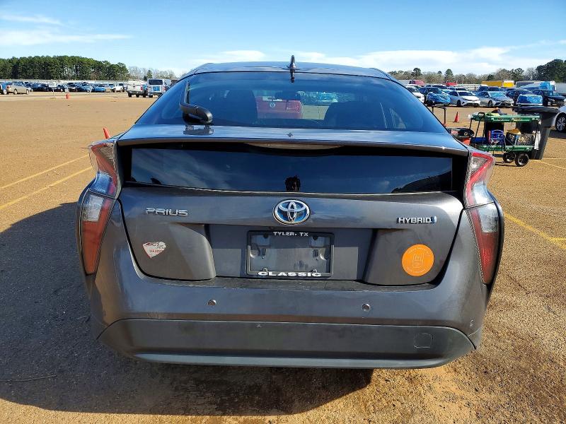 Фото 6 - TOYOTA PRIUS