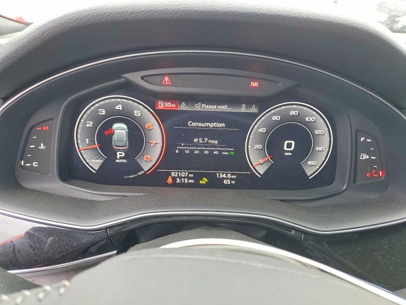 Фото 9 - AUDI Q8