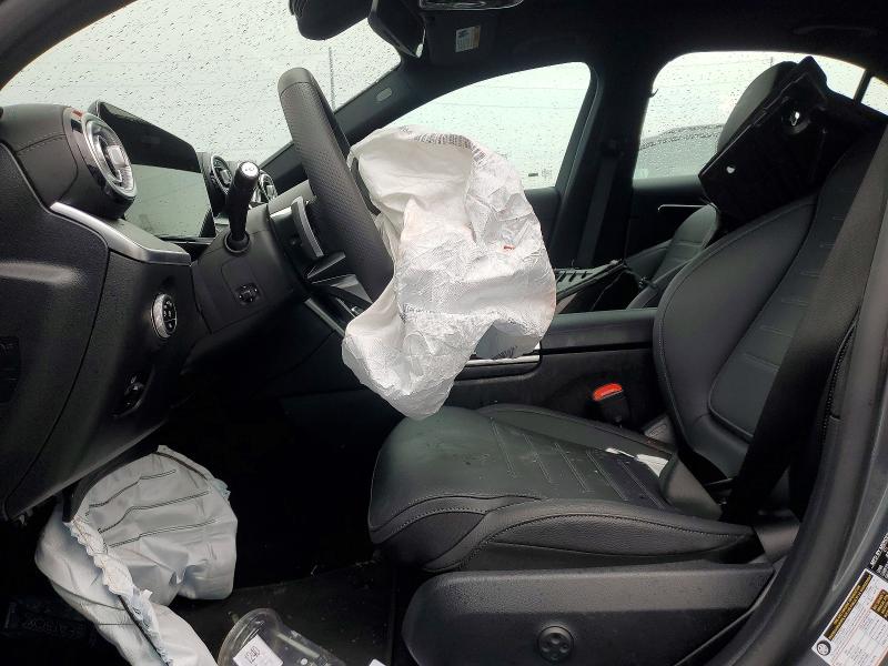 Фото 7 - MERCEDES-BENZ C-CLASS