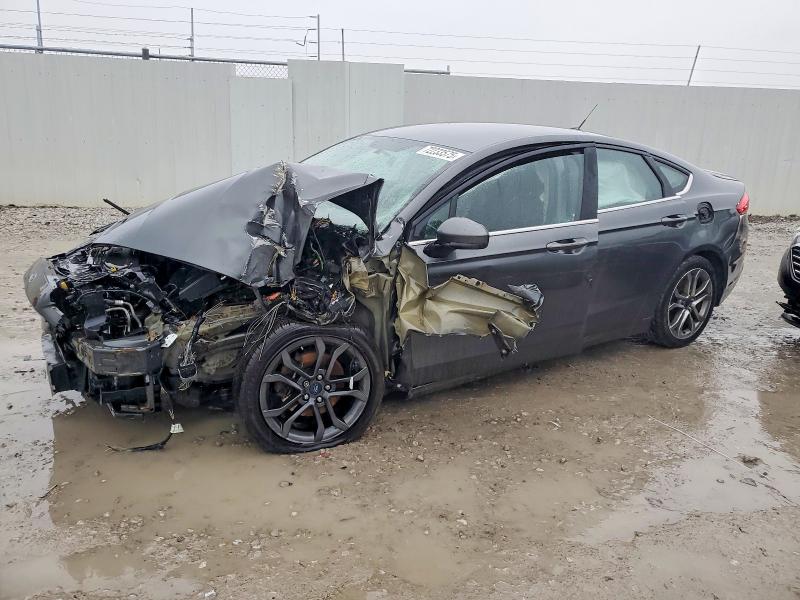 Фото 1 - FORD FUSION