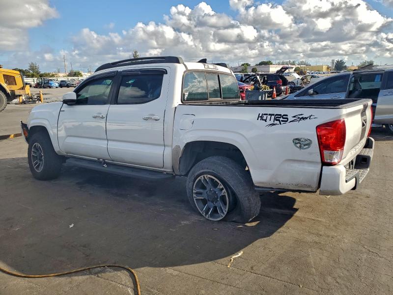 Фото 2 - TOYOTA TACOMA