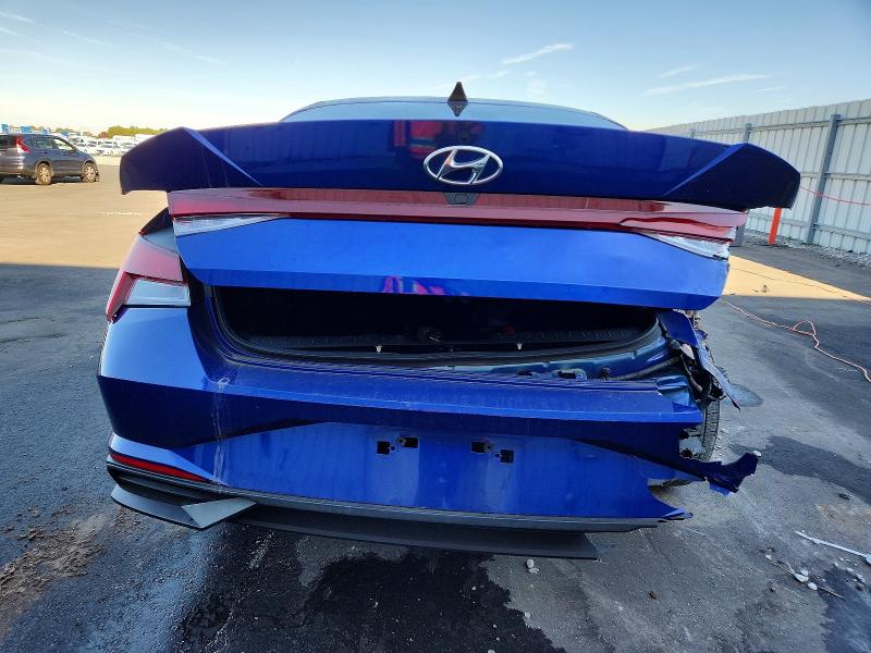 Фото 6 - HYUNDAI ELANTRA