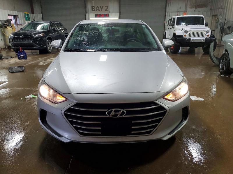 Фото 5 - HYUNDAI ELANTRA