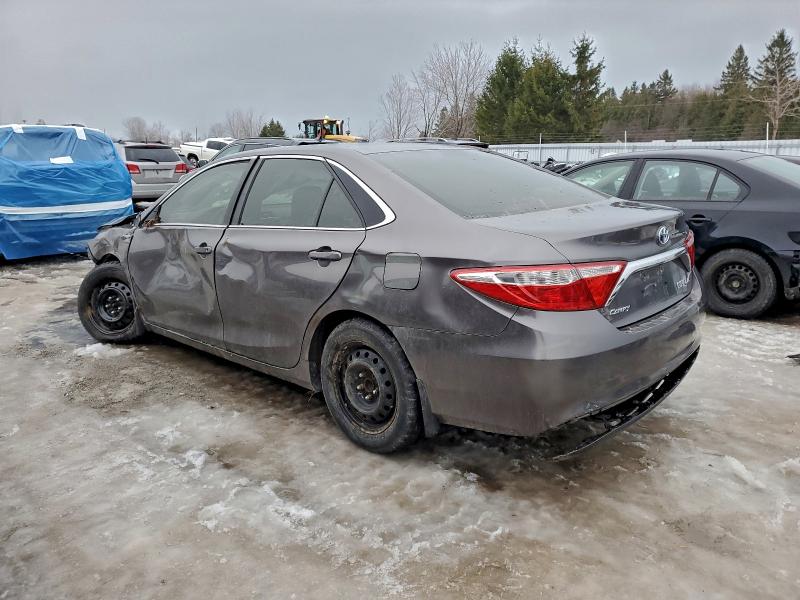 Фото 2 - TOYOTA CAMRY