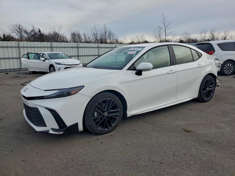Фото 1 - TOYOTA CAMRY