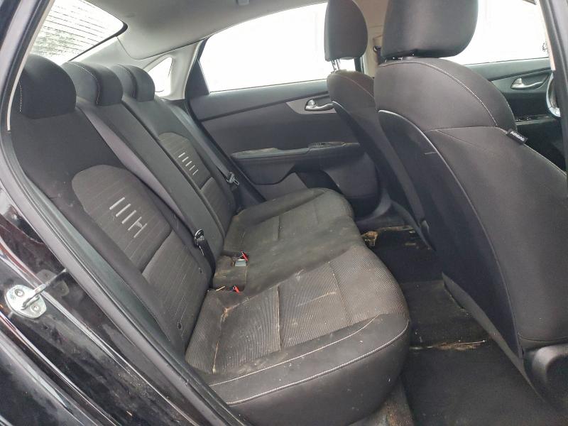 Фото 10 - KIA FORTE