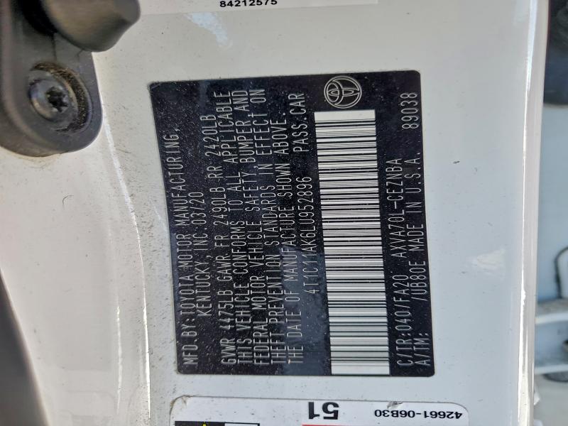 Фото 13 - TOYOTA CAMRY