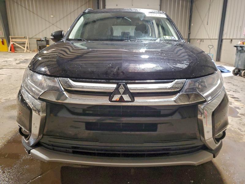 Фото 5 - MITSUBISHI OUTLANDER