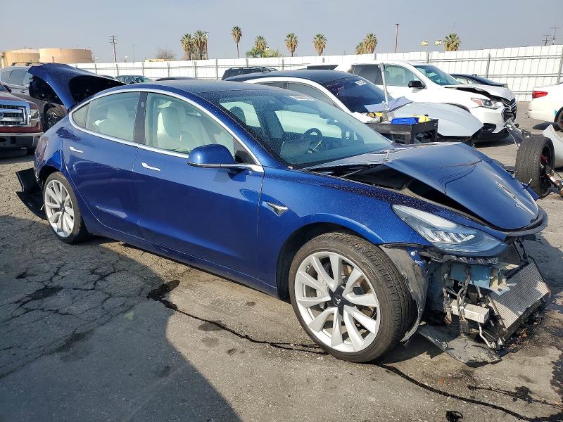 Фото 4 - TESLA MODEL 3