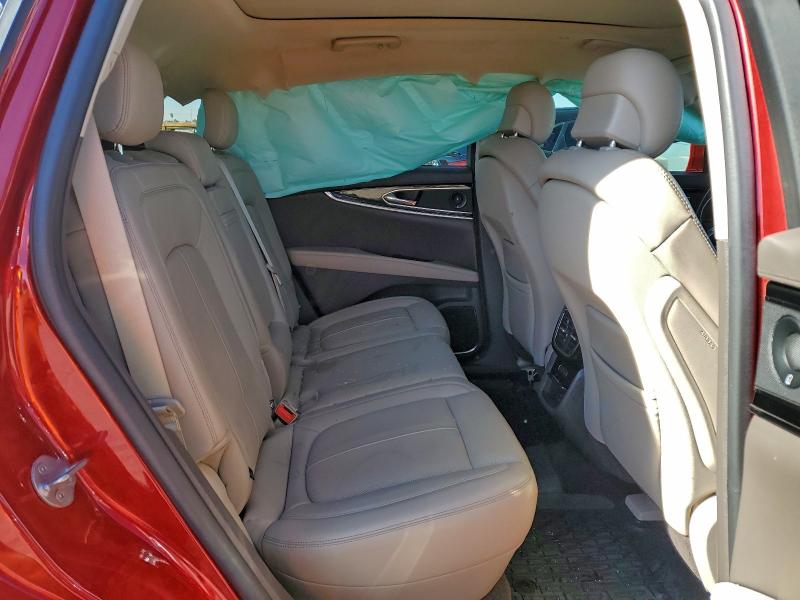 Фото 10 - LINCOLN NAUTILUS