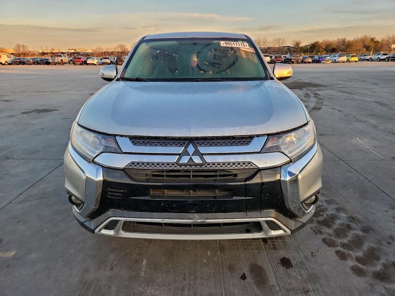Фото 5 - MITSUBISHI OUTLANDER