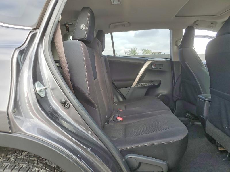 Фото 11 - TOYOTA RAV4