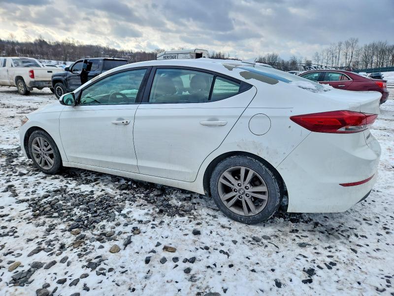 Фото 2 - HYUNDAI ELANTRA