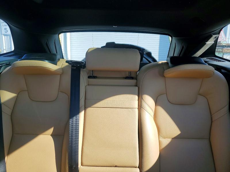 Фото 10 - VOLVO XC60