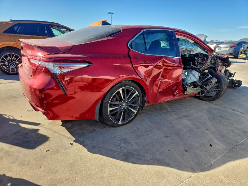 Фото 3 - TOYOTA CAMRY