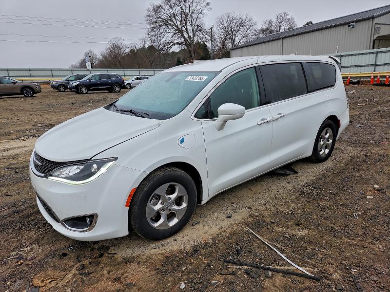 Фото 1 - CHRYSLER PACIFICA