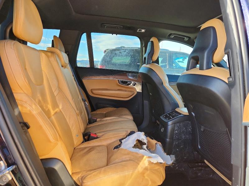 Фото 11 - VOLVO XC90