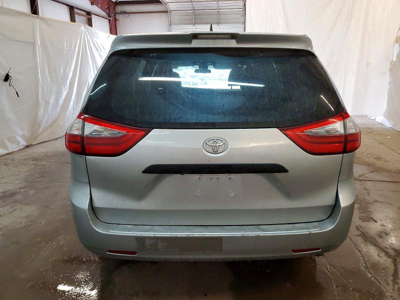 Фото 6 - TOYOTA SIENNA