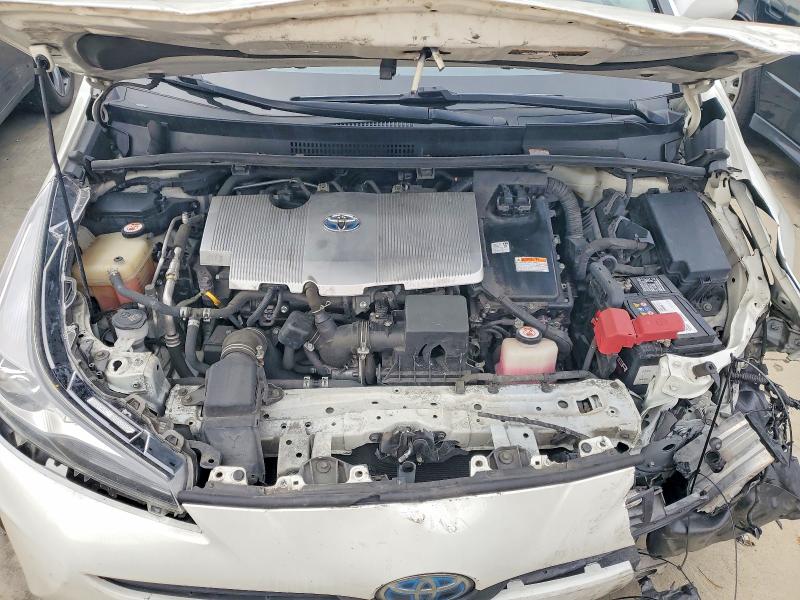 Фото 11 - TOYOTA PRIUS