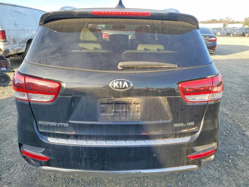 Фото 6 - KIA SORENTO
