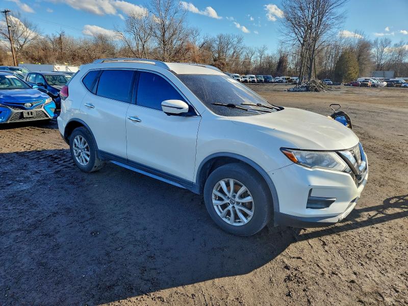 Фото 4 - NISSAN ROGUE