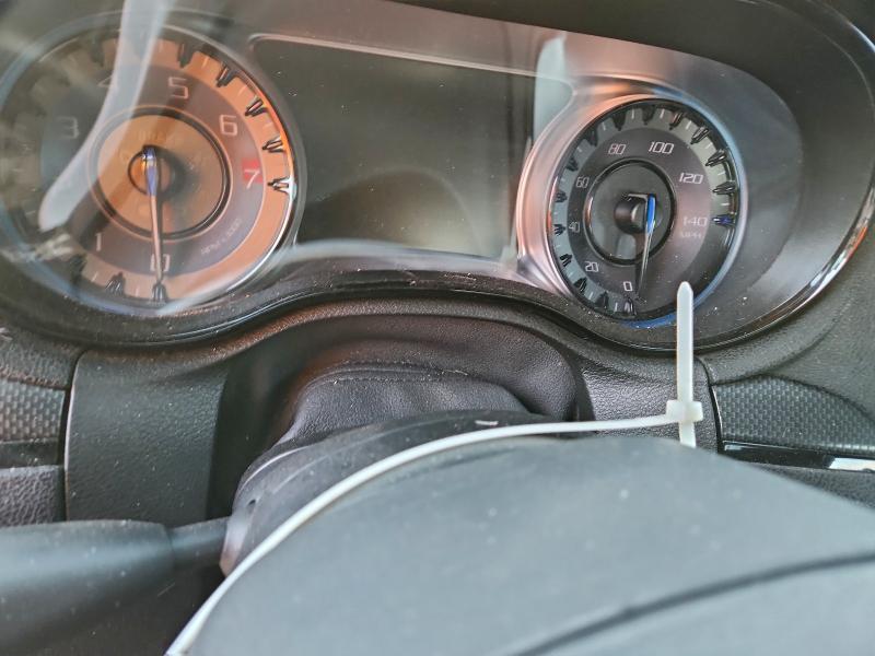 Фото 9 - CHRYSLER 300